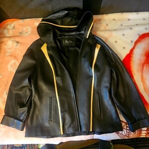 Women leather coat  little worn. XL. $100